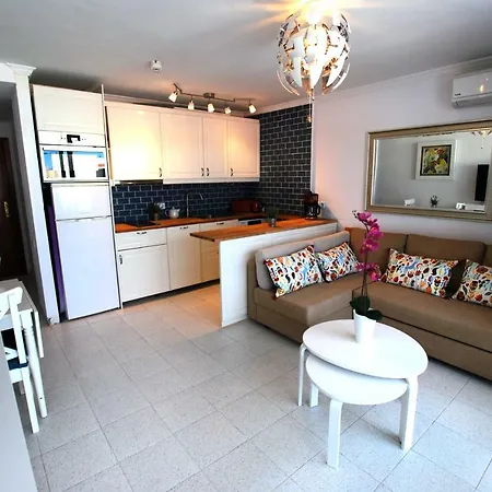 Apartment Yumbo Shopping Center 2 By Pride Properties Gc